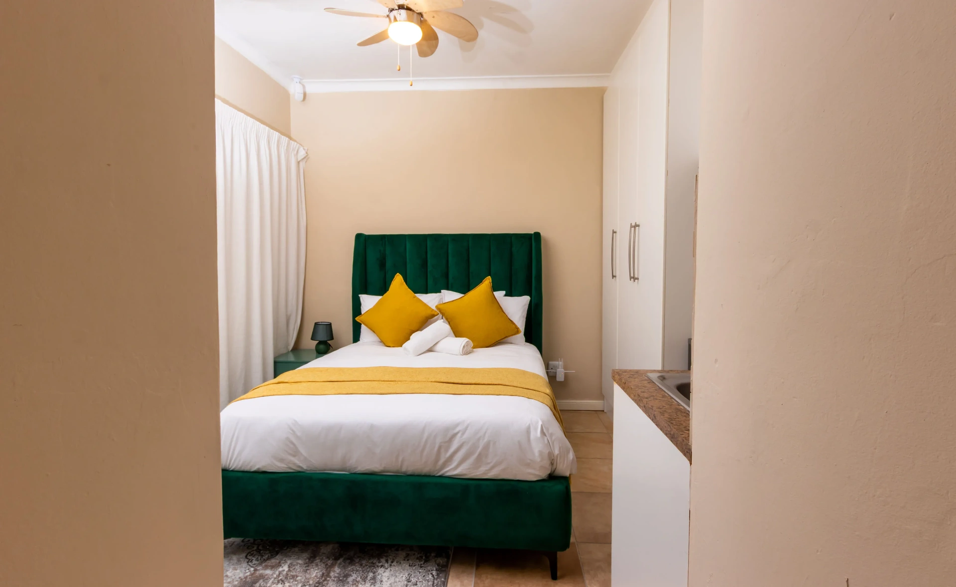 Aurora Room